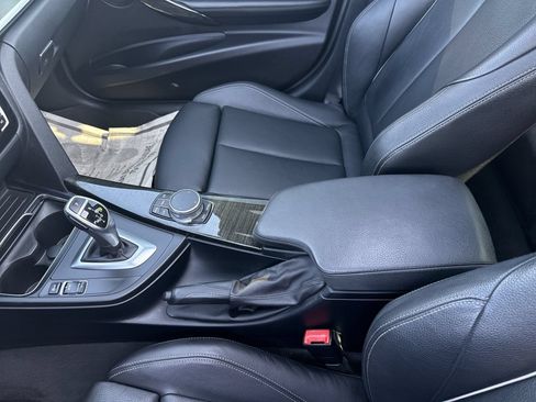 Used 2018 BMW 330i Sedan RWD image 23
