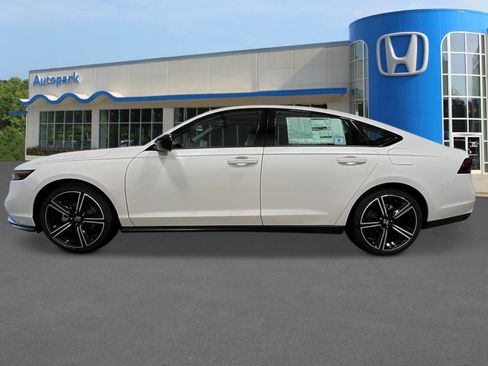New 2026 Honda Accord SE image 2