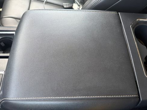 Used 2023 Ford Expedition XLT RWD image 36