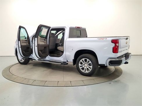 New 2026 Chevrolet Silverado 1500 LTZ w/ LTZ Convenience Package II image 13