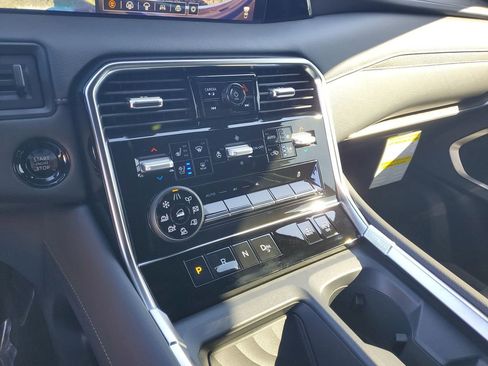 New 2026 Nissan Armada Platinum Reserve AWD/4WD image 11