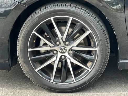 Used 2021 Toyota Camry SE image 34