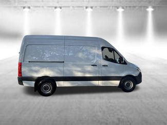 Used 2025 Mercedes-Benz Sprinter 2500 video 3