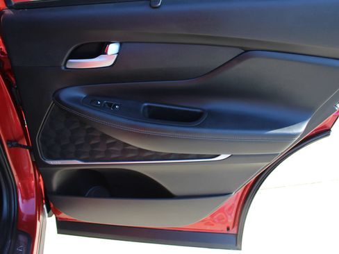 Used 2019 Hyundai Santa Fe AWD image 24