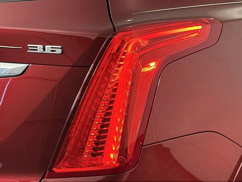 Used 2017 Cadillac XT5 Luxury w/ Driver Awareness Package FWD image 26