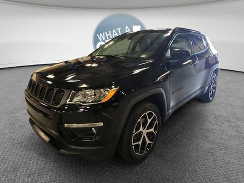 Used 2019 Jeep Compass Latitude AWD/4WD image 9