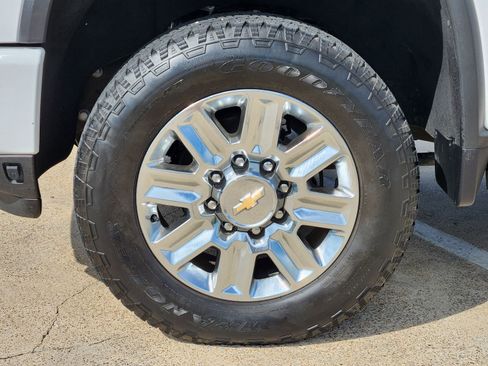 Used 2024 Chevrolet Silverado 3500 High Country w/ Technology Package AWD/4WD image 22