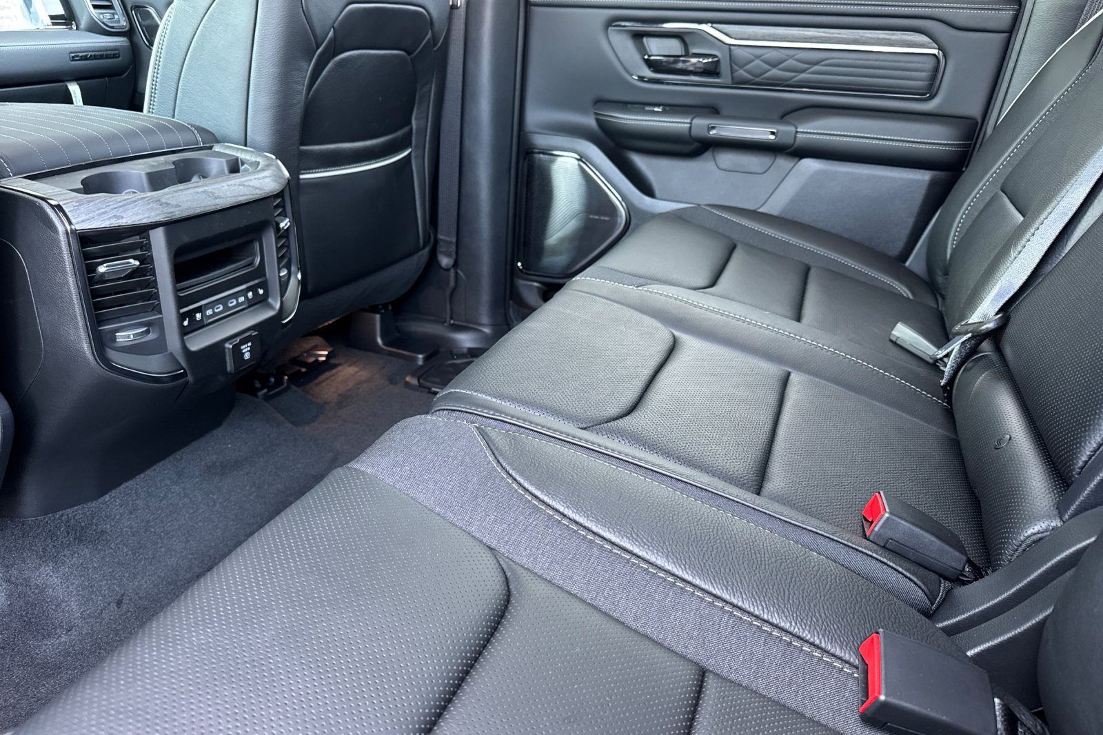 New 2027 RAM 1500 Limited AWD/4WD image 11