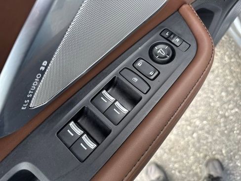 Used 2019 Acura RDX AWD w/ Advance Package image 11