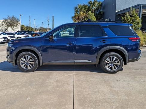 New 2026 Nissan Pathfinder SL FWD image 9
