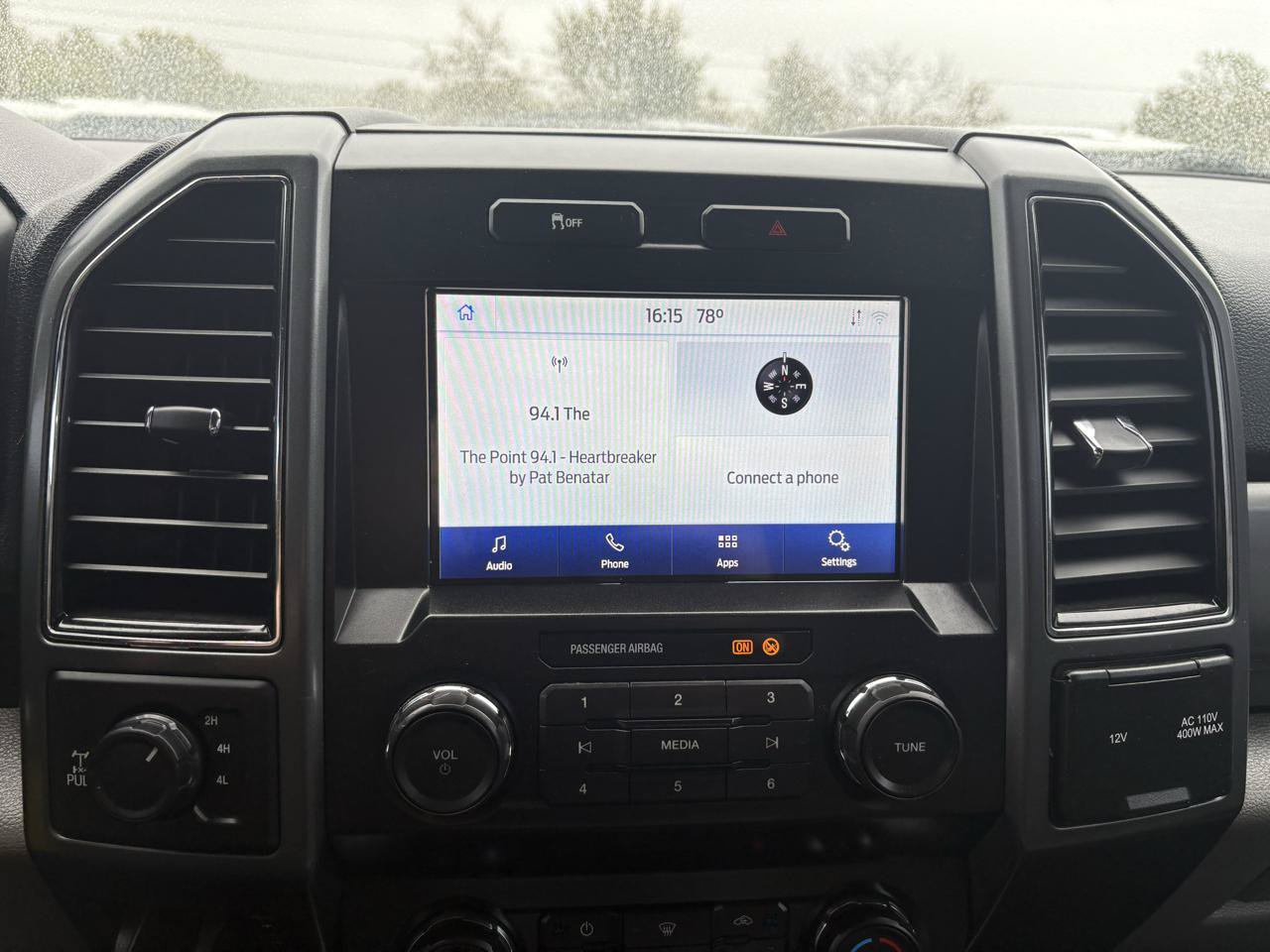 Used 2021 Ford F250 XLT w/ XLT Premium Package AWD/4WD image 26