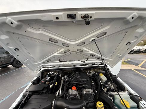 Used 2015 Jeep Wrangler Unlimited Sport image 42