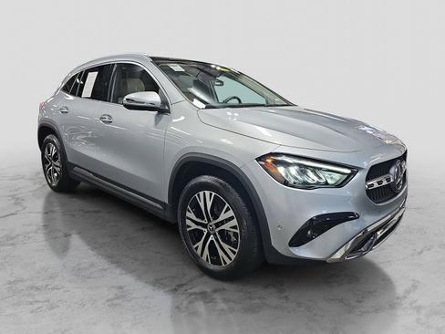 Used 2025 Mercedes-Benz GLA 250 image 4