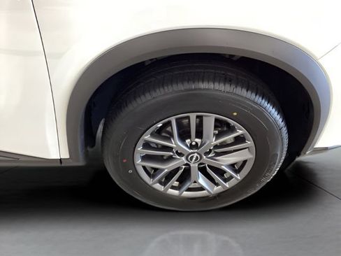 Used 2024 Nissan Rogue S AWD/4WD image 22