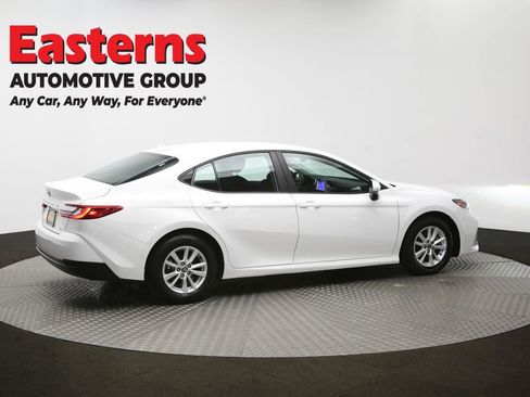 Used 2025 Toyota Camry LE FWD image 43