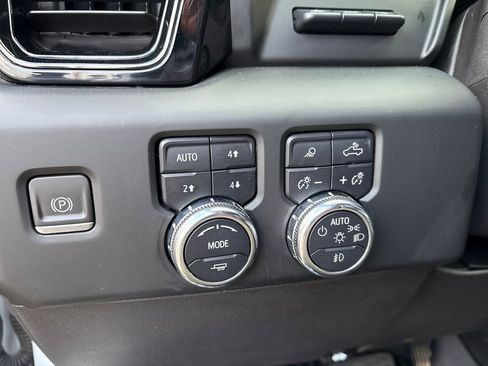 Certified 2023 GMC Sierra 1500 AT4X image 23