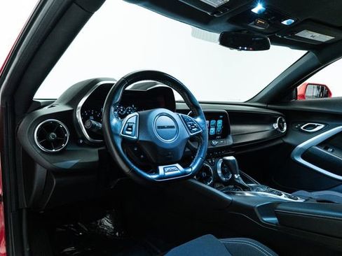 Used 2018 Chevrolet Camaro SS image 22