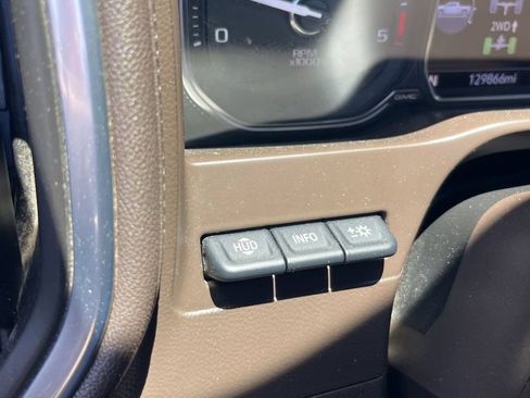 Used 2020 GMC Sierra 3500 SLT w/ SLT Premium Plus Package AWD/4WD image 22