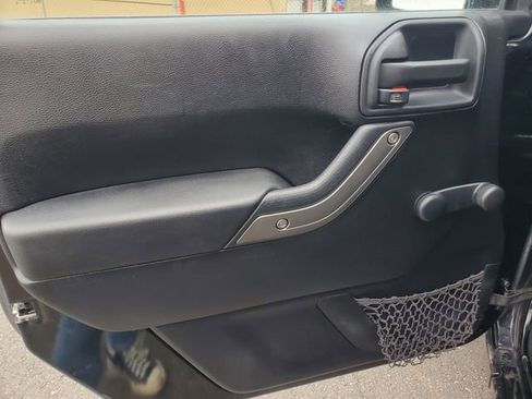 Used 2015 Jeep Wrangler Unlimited Sport w/ Connectivity Group image 11