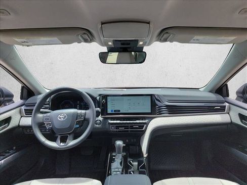 Used 2026 Toyota Camry XLE FWD image 15