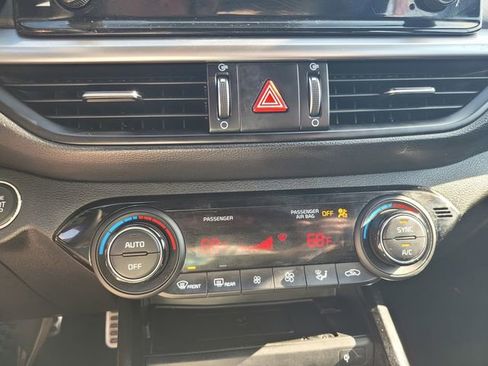 Used 2023 Kia Forte GT-Line w/ GT-Line Premium Package image 24