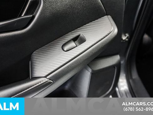 Used 2025 Nissan Sentra SV image 52