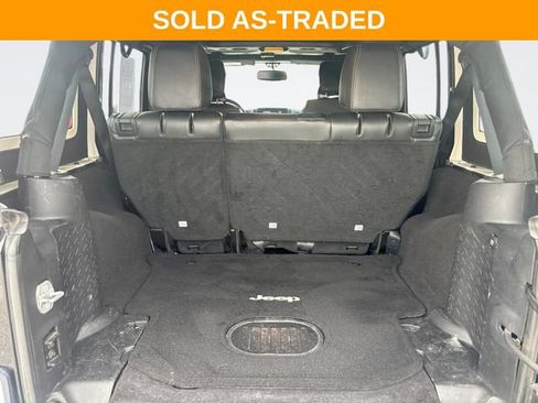 Used 2016 Jeep Wrangler Unlimited Sahara w/ Connectivity Group AWD/4WD image 22