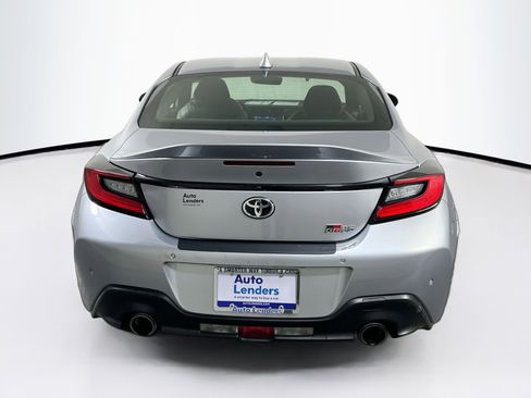 Used 2024 Toyota GR86 Premium image 6