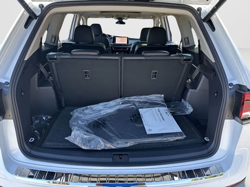 New 2026 Volkswagen Atlas Peak Edition AWD/4WD image 25