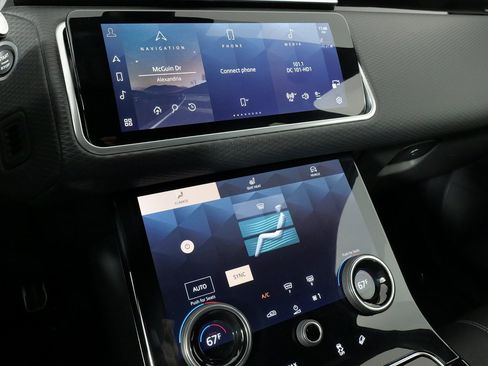 Used 2023 Land Rover Range Rover Velar R-Dynamic S image 52