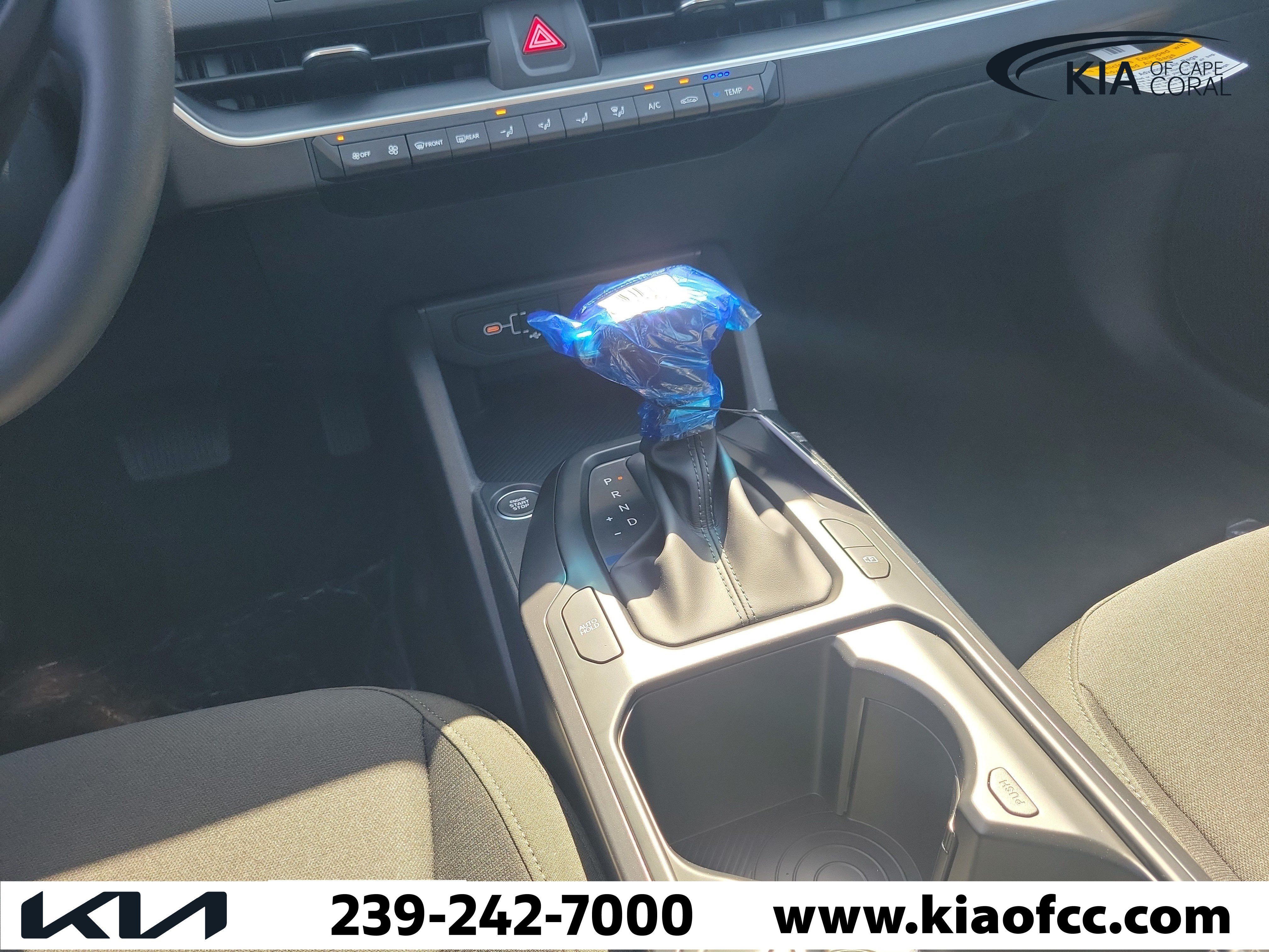 New 2026 Kia K4 FWD image 18