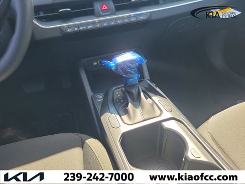 New 2026 Kia K4 FWD image 18
