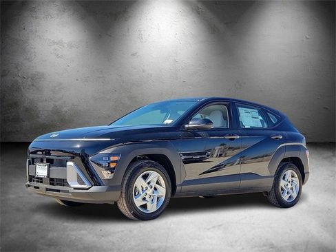 New 2026 Hyundai Kona SE image 5