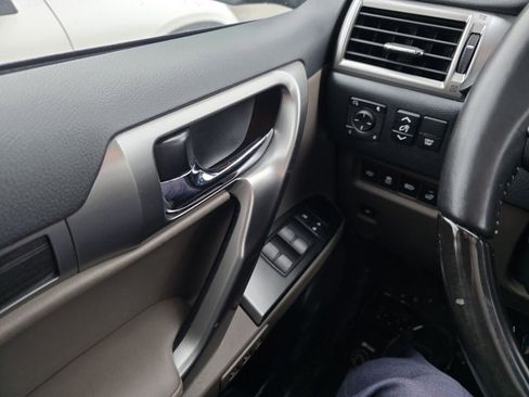 Used 2023 Lexus GX 460 Premium image 8