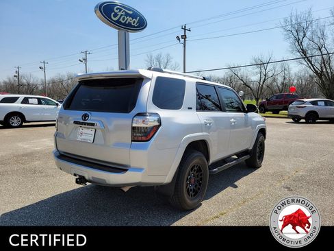 Used 2023 Toyota 4Runner SR5 AWD/4WD image 6