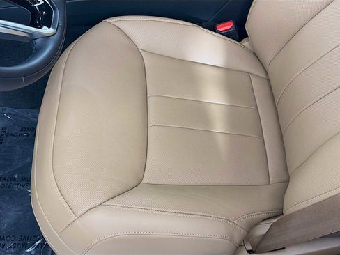 Used 2025 Land Rover Range Rover Sport SE image 21