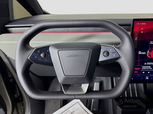 Used 2025 Tesla Cybertruck AWD Crew Cab image 12
