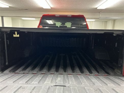 Used 2024 GMC Sierra 2500 SLE w/ SLE Convenience Package image 26