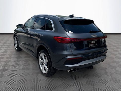 Certified 2025 Audi Q5 Premium AWD/4WD image 5
