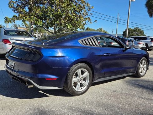 Used 2019 Ford Mustang Coupe image 7
