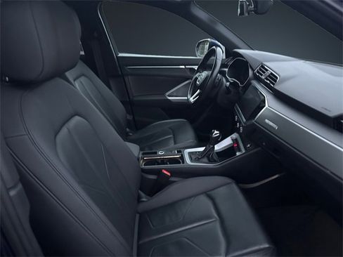 Used 2023 Audi Q3 2.0T Premium image 15