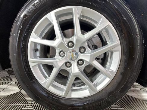 Used 2024 Chevrolet Equinox LS FWD image 35