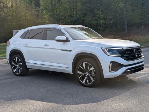 Used 2024 Volkswagen Atlas Cross Sport SEL Premium R-Line image 11