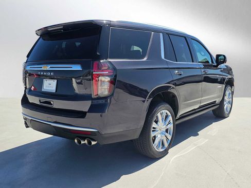 Used 2024 Chevrolet Tahoe High Country w/ Premium Package AWD/4WD image 3