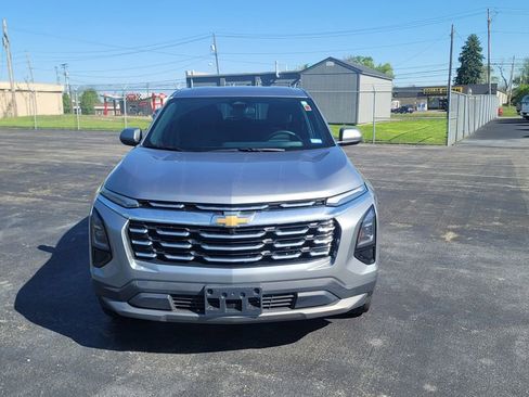 Used 2026 Chevrolet Equinox LT FWD image 4