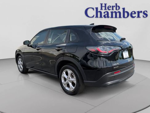 Used 2025 Honda HR-V LX image 3