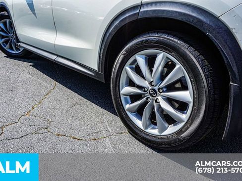 Used 2019 INFINITI QX50 Luxe w/ Navigation Package FWD image 16