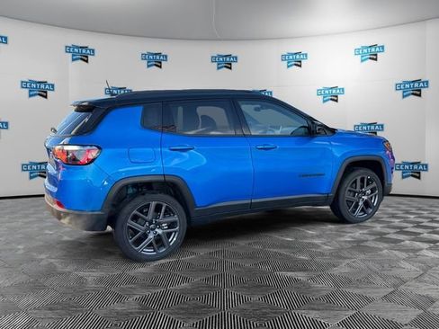 New 2026 Jeep Compass Limited w/ Sun, Sound & Navigation Group AWD/4WD image 5