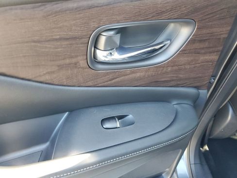 Used 2020 Nissan Murano Platinum image 48