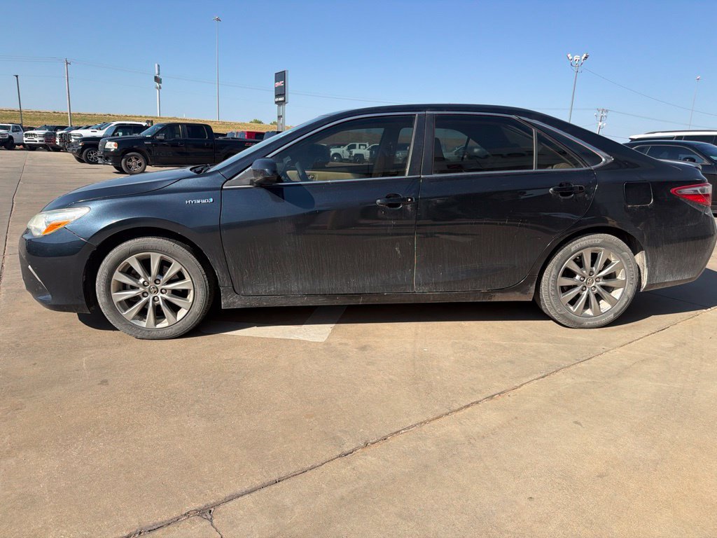 Used 2015 Toyota Camry XLE w/ Moonroof Package FWD image 6